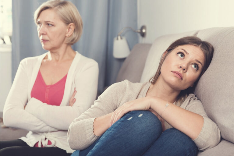 How to Tell if Your Mom Doesn't Love You
